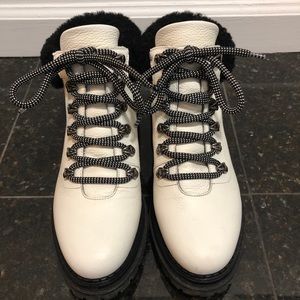 M.GEMI White Boots with Fur